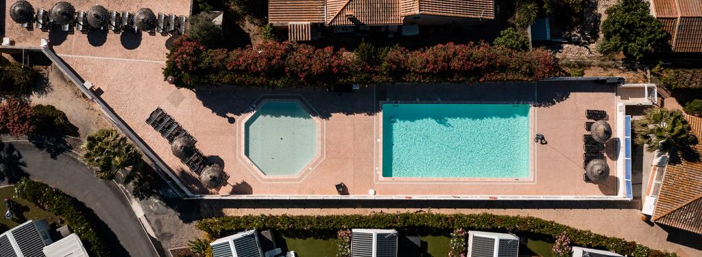 Piscine au camping Les Sables du Midi